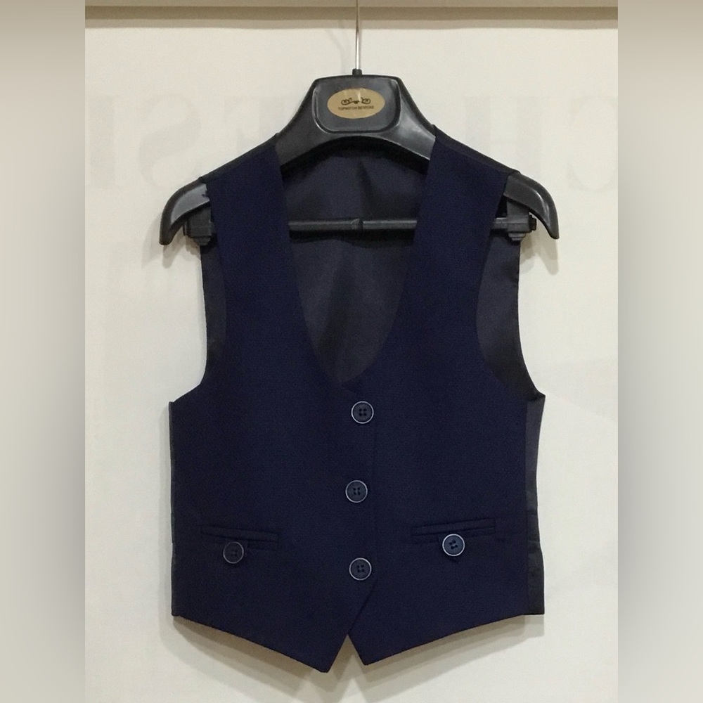 Kids Suits - Picture 2 of 5